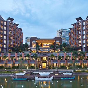 Aston Sentul Lake Resort & Conference Center